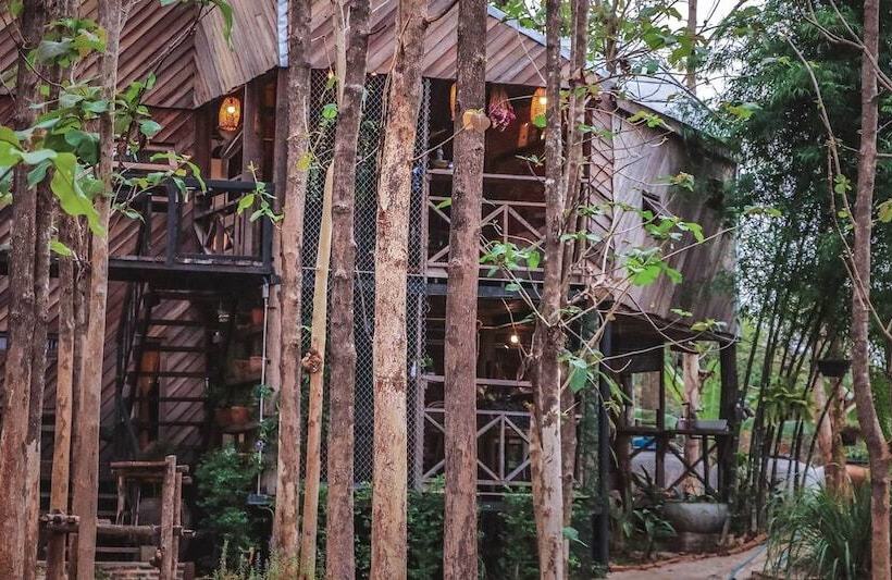 Отель Monsamkien Farmstay