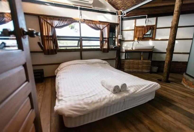 Отель Monsamkien Farmstay