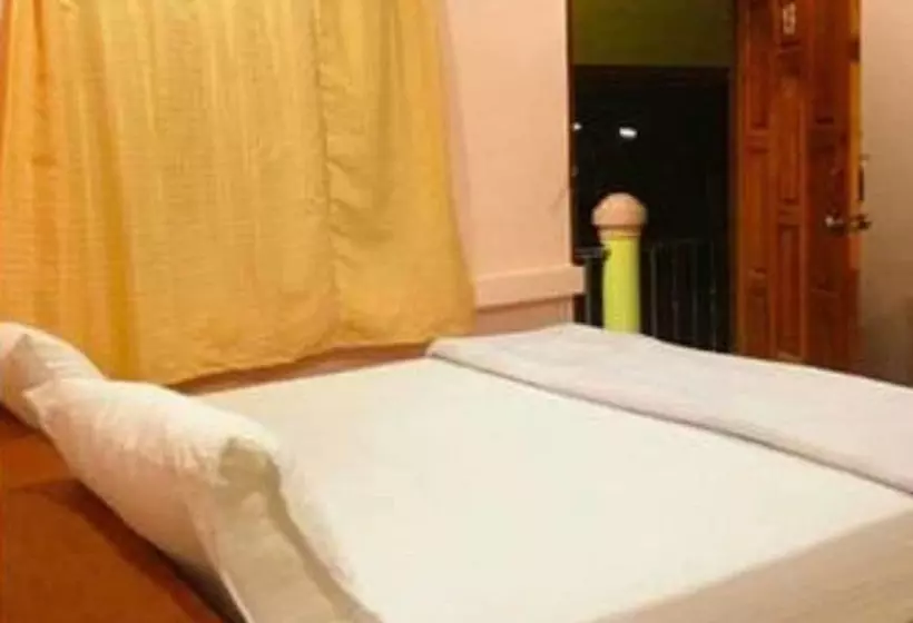 ホテル Nakorn Nan Apartment
