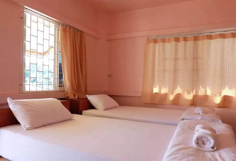 ホテル Nakorn Nan Apartment