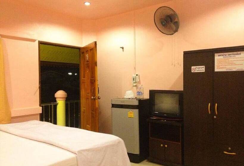 בית מלון כפרי Nakorn Nan Apartment