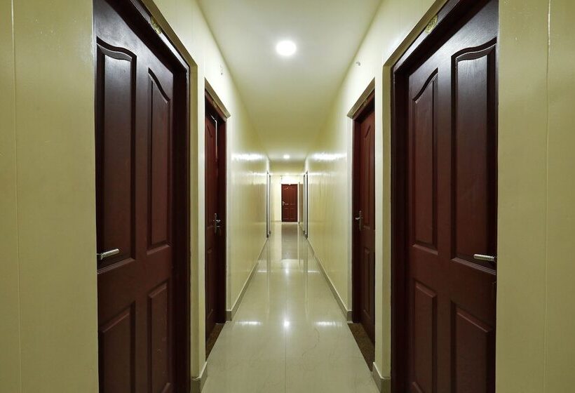 فندق Oyo 6725 Palm Inn