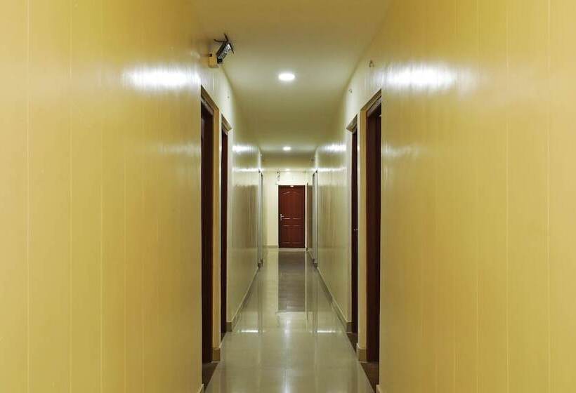 فندق Oyo 6725 Palm Inn