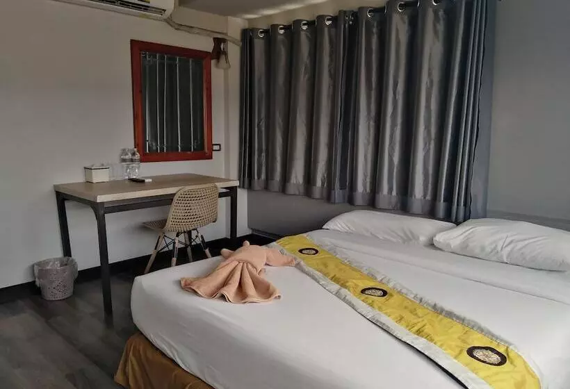 Hotelli Pimpimarn Beach