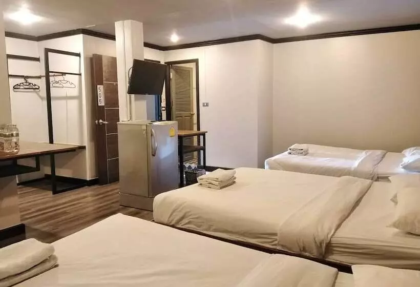 Hotelli Pimpimarn Beach