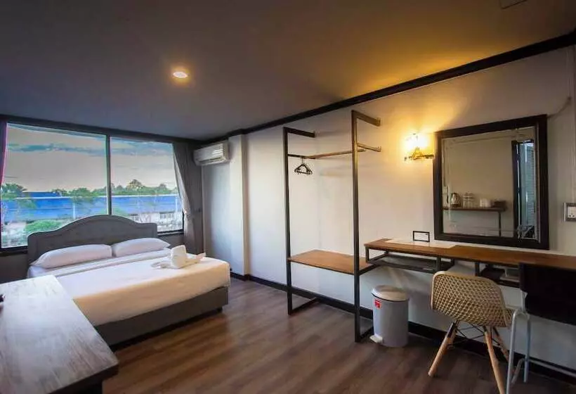 Hotelli Pimpimarn Beach