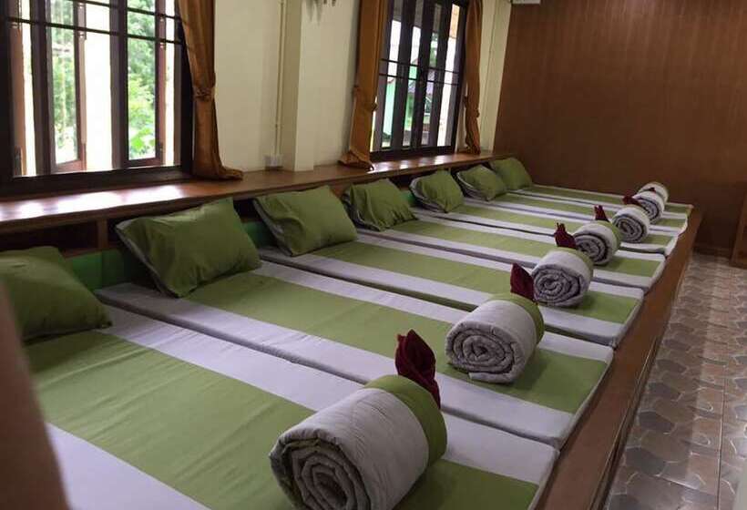 בית מלון כפרי Sasi Resort