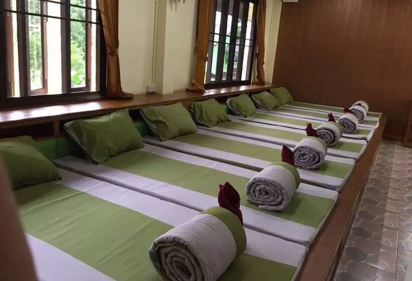 ホテル Sasi Resort