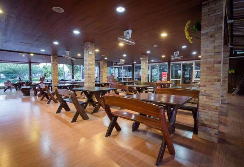 בית מלון כפרי Sasi Resort