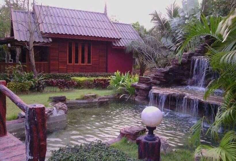 בית מלון כפרי Sasi Resort