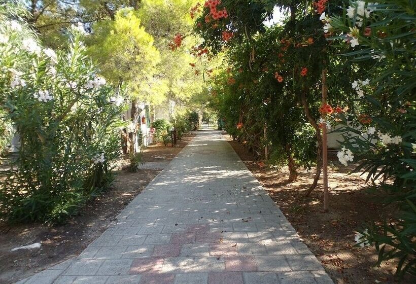 בית מלון כפרי Villaggio Sabbiadoro