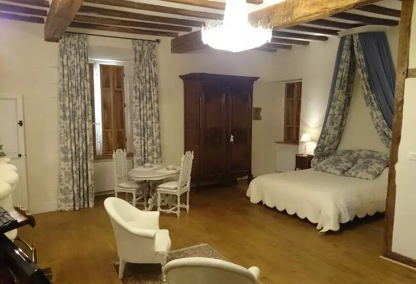 Majatalo Chateau Des Roises