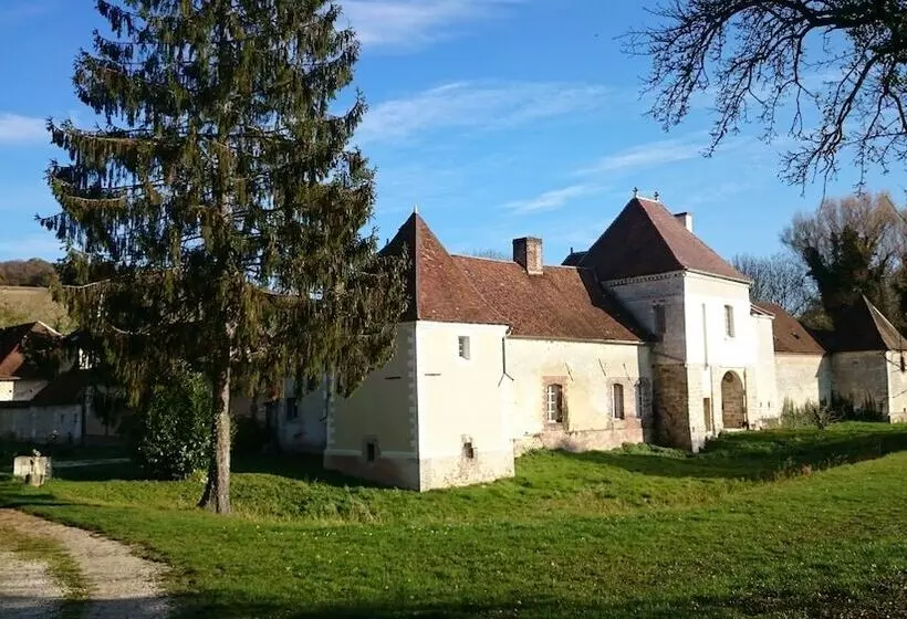 Majatalo Chateau Des Roises