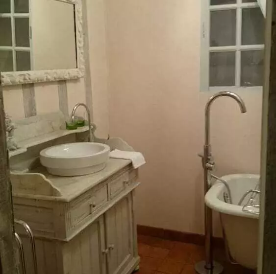 Majatalo Chateau Des Roises