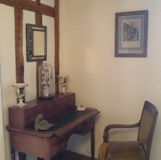 Пансион Chateau Des Roises