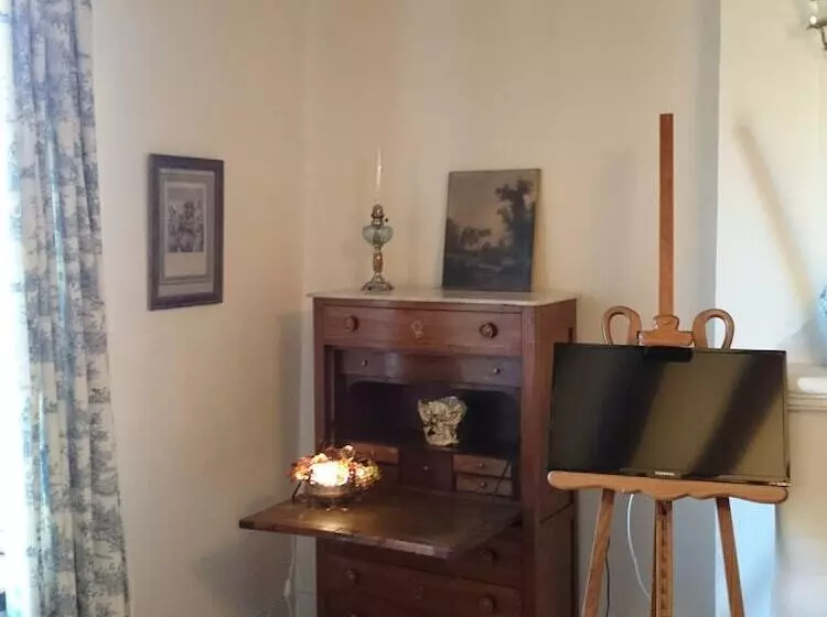 Majatalo Chateau Des Roises