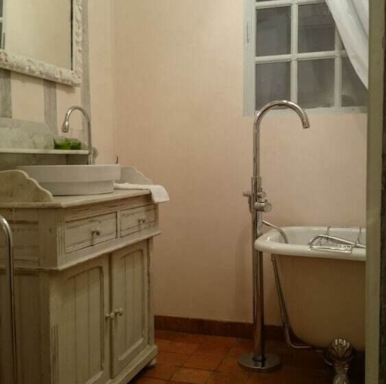 Пансион Chateau Des Roises