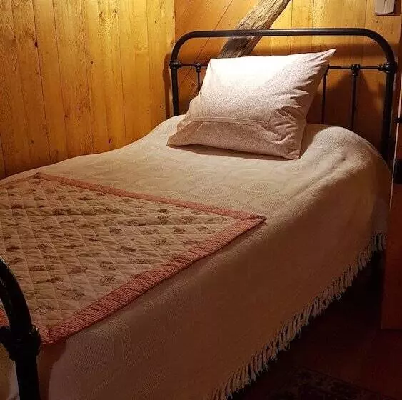 Majatalo La Ferme De Montalibord