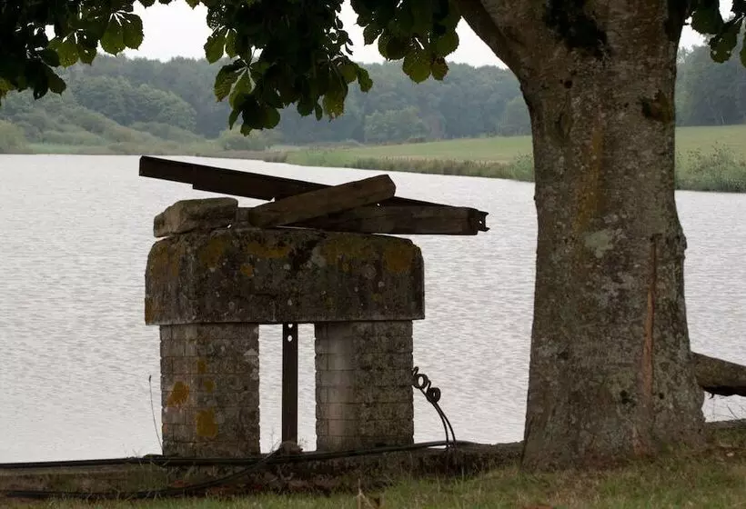 Majatalo La Ferme De Montalibord