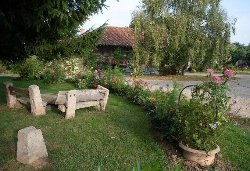 Majatalo La Ferme De Montalibord