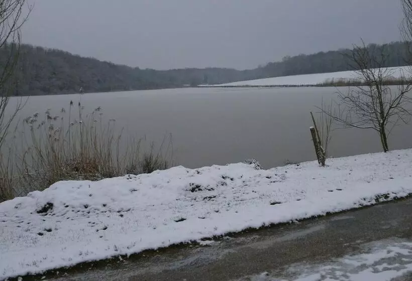Majatalo La Ferme De Montalibord