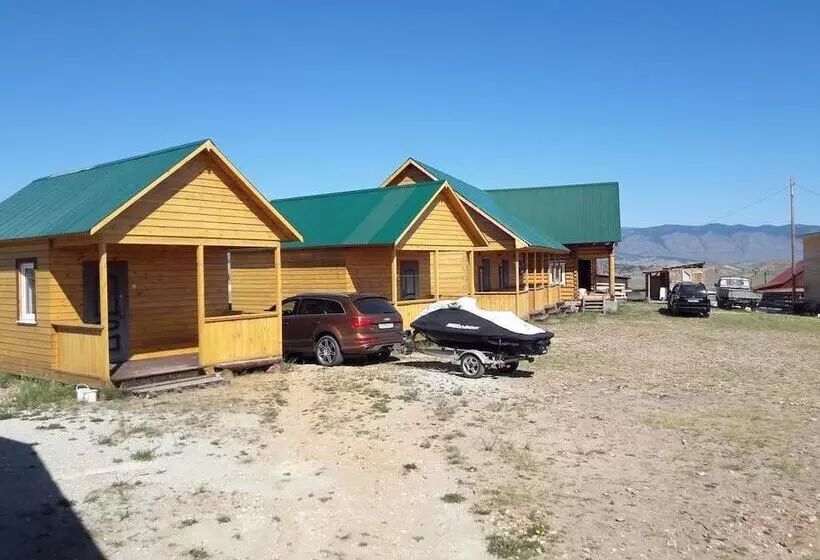 ペンション Lastochka