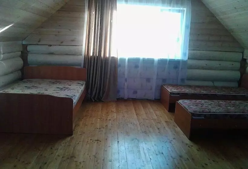 ペンション Lastochka