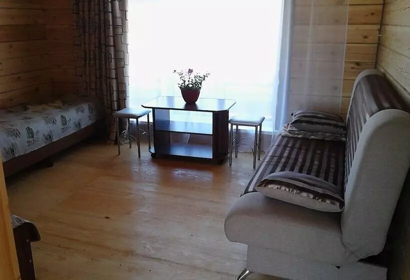 ペンション Lastochka