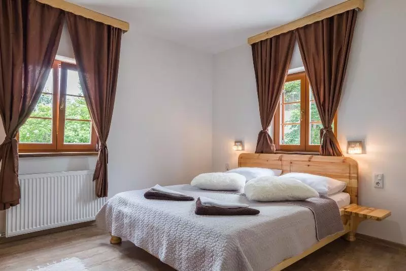 Majatalo Rustic Lodge Plitvice