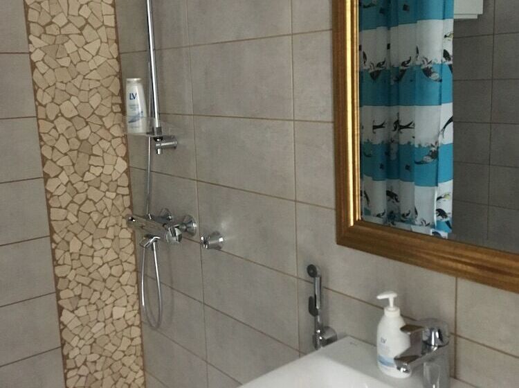 פנסיון Villa Sofia