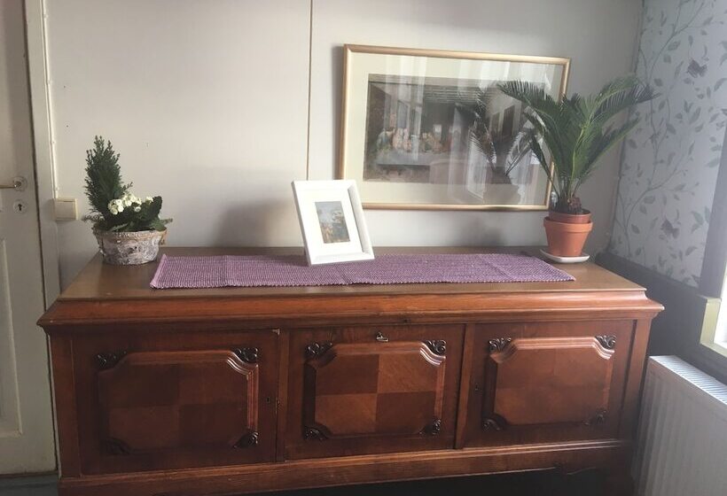 פנסיון Villa Sofia