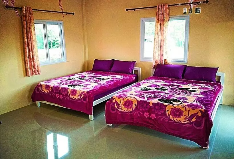 Lomakeskus Khao Kho Papamee Land Mark