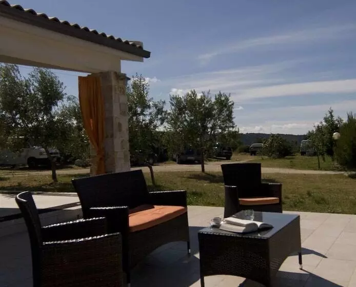 Lomakeskus Residence Gli Stingi