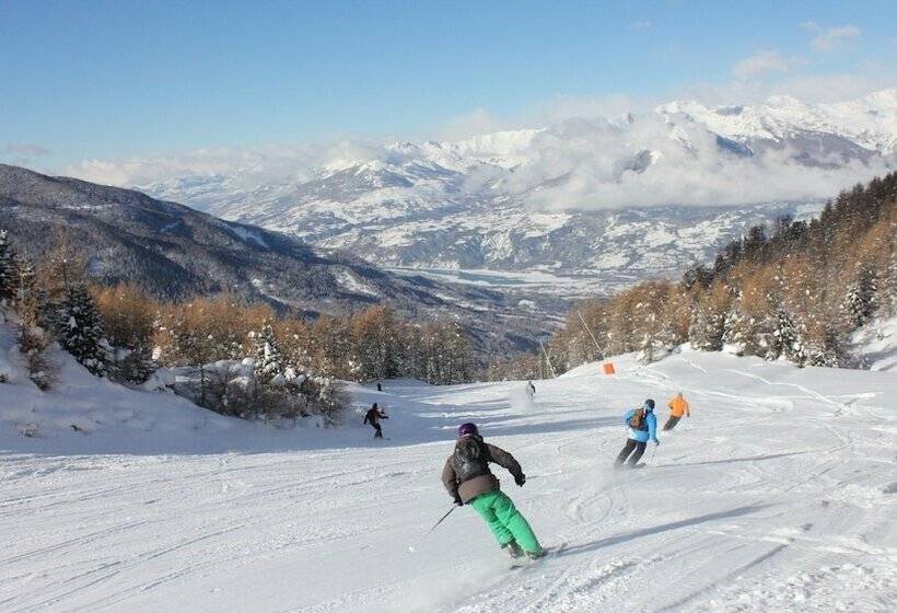 渡假胜地  Village Vacances De Chadenas