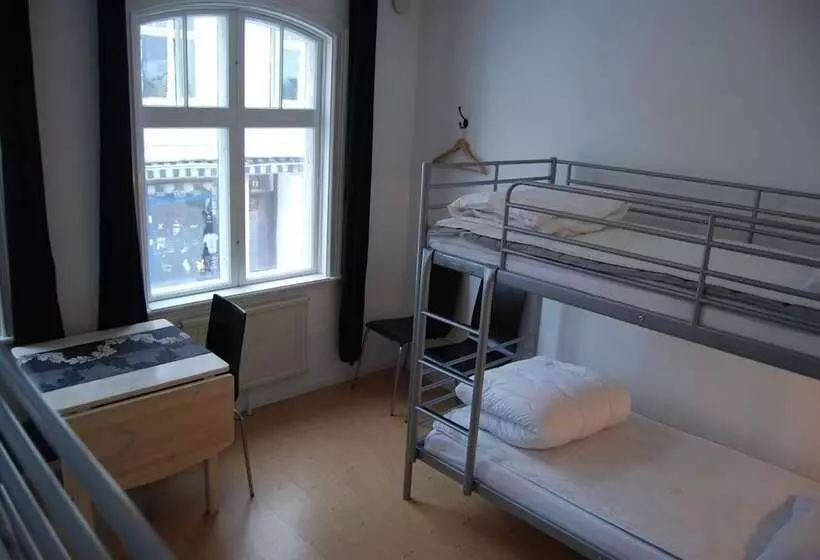 ユースホステル Adelsgatan Bed & Breakfast