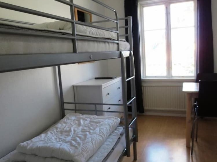 הוסטל Adelsgatan Bed & Breakfast