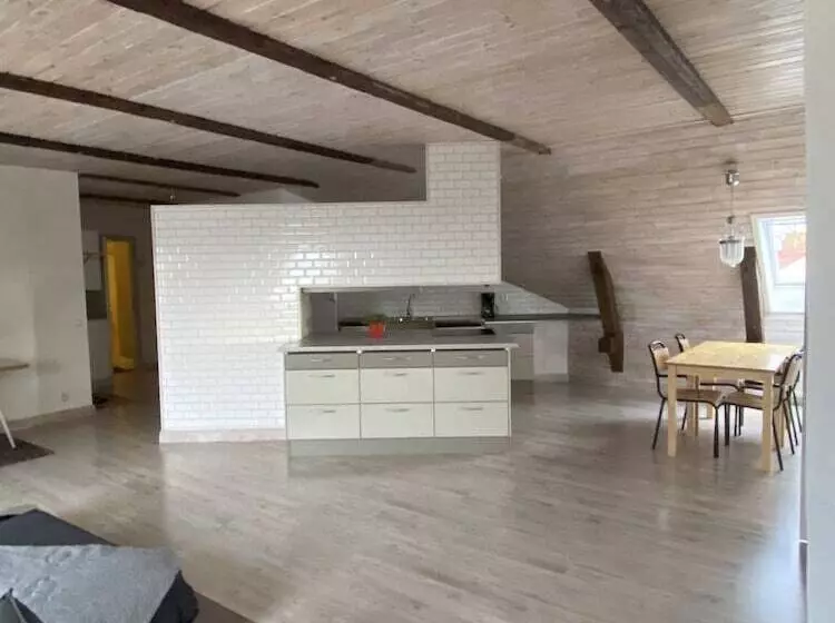 ユースホステル Adelsgatan Bed & Breakfast