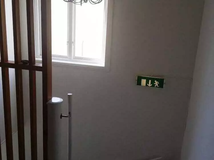 ユースホステル Adelsgatan Bed & Breakfast