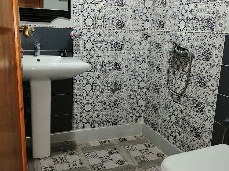 Общежитие Tamanoucht Auberge