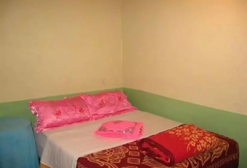 تختخواب و صبحانه Auberge Isabel