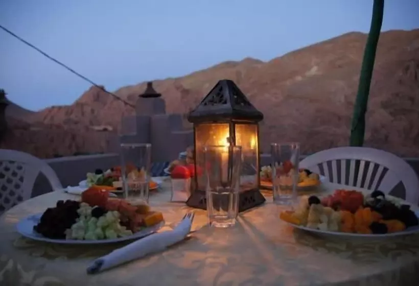 تختخواب و صبحانه Auberge Isabel