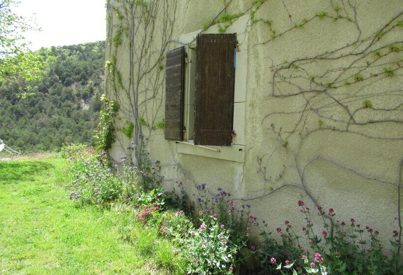 Bed and Breakfast La Ferme De La Condamine