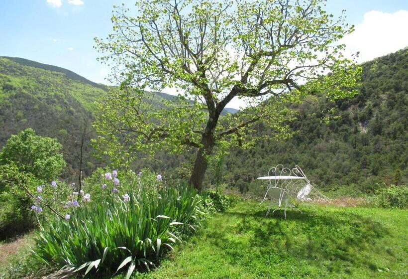 Bed and Breakfast La Ferme De La Condamine