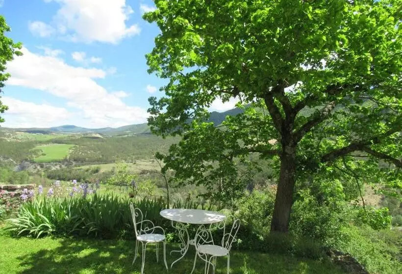 ベッドアンドブレックファースト La Ferme De La Condamine