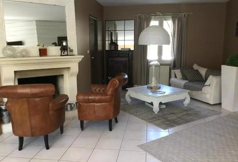 Aamiaismajoitus (B&B) La Maison Des Eaux Claires