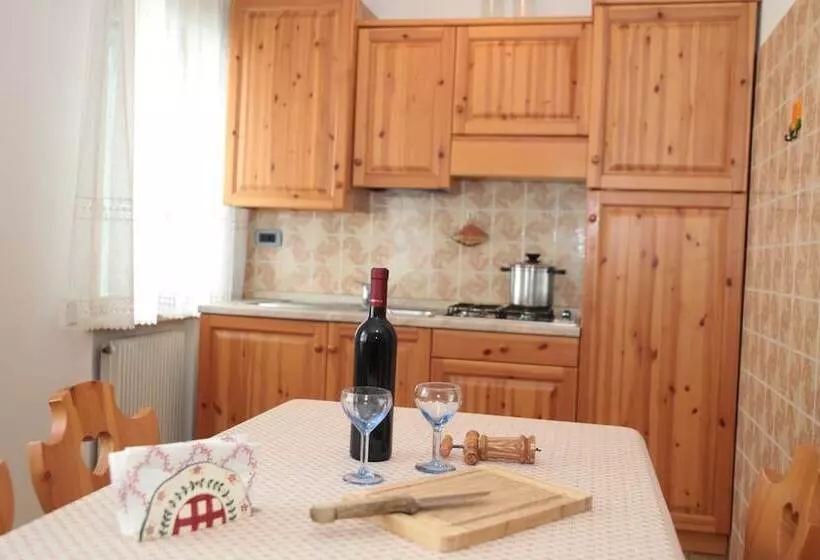 簡易ホテル Albergo Diffuso Valcellina E Val Vajont In Claut