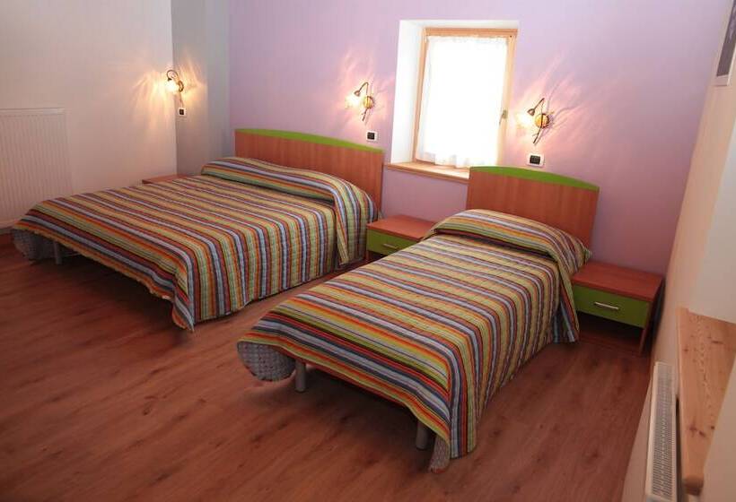 簡易ホテル Albergo Diffuso Valcellina E Val Vajont In Claut