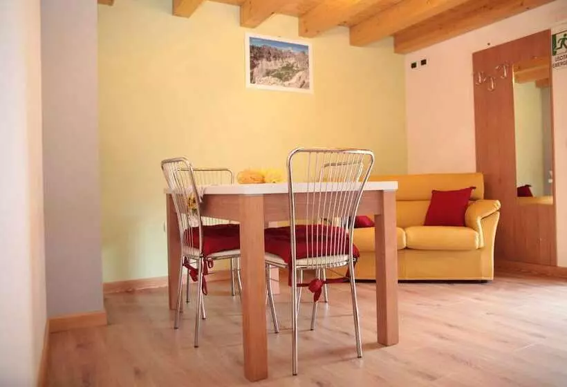 簡易ホテル Albergo Diffuso Valcellina E Val Vajont In Claut