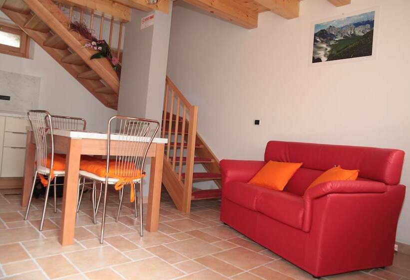 簡易ホテル Albergo Diffuso Valcellina E Val Vajont In Claut