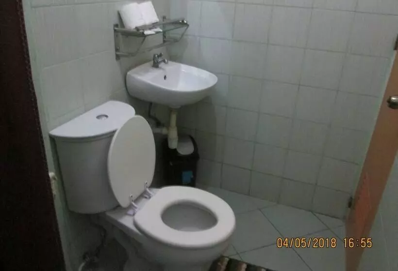 ホテル Agm Beachfront Resort & Resto